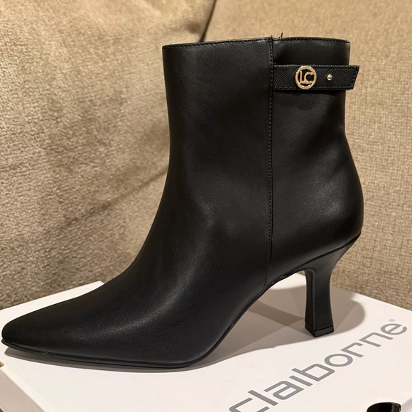 NEW! Liz Claiborne Otto Black Heeled Boots - 9.5 M - Picture 4 of 9